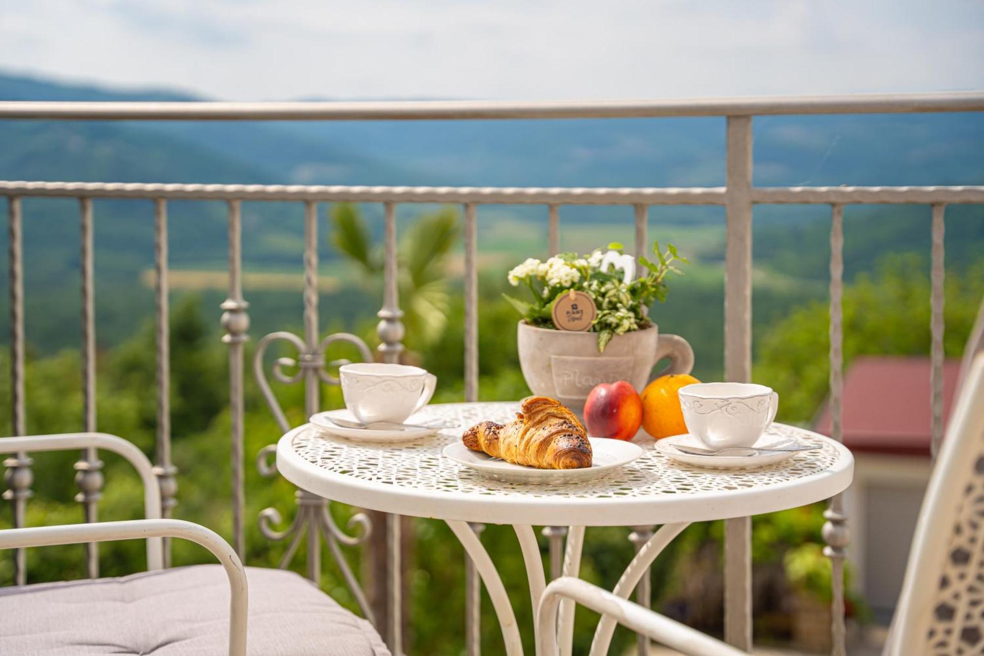 Holiday Home Belveder Motovun With Heated Pool Livade Exterior foto